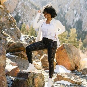 Black Stay Gold Pocket Drawstring Luxe 28” Size 4